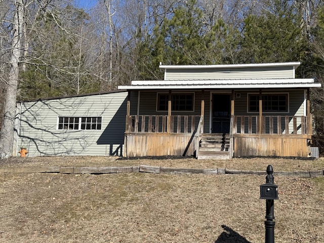 view of front facade