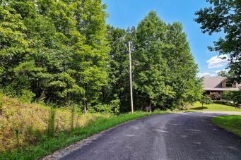 228 Black Hawk Dr, Ten Mile, TN 37880 - photo 30