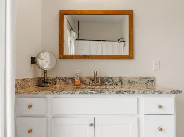 1323 Chippewa Ave SE, Cleveland, TN 37311 - bathroom with vanity