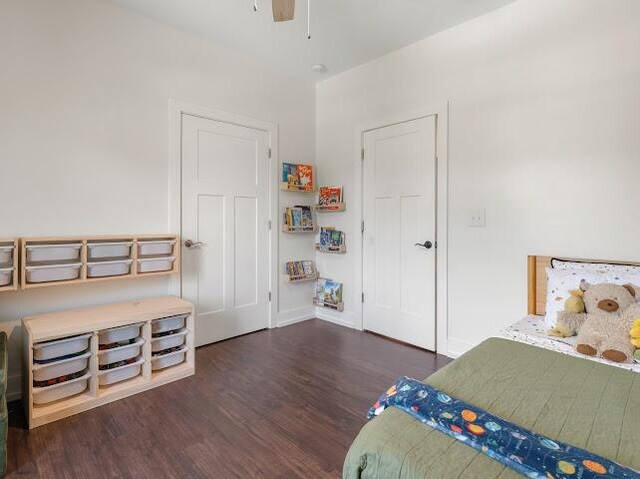 1323 Chippewa Ave SE, Cleveland, TN 37311 - bedroom with wood finished floors, ceiling fan, and baseboards