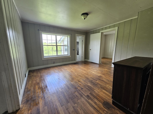 2783 No Pone Rd NW, Georgetown, TN 37336 - empty room featuring dark wood finished floors and baseboards