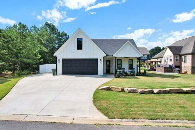 44 E Madison St, Chatsworth, GA 30705 - photo 1