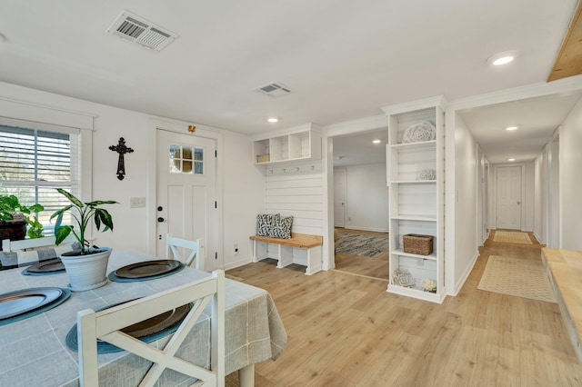 dining room with light hardwood / wood-style floors