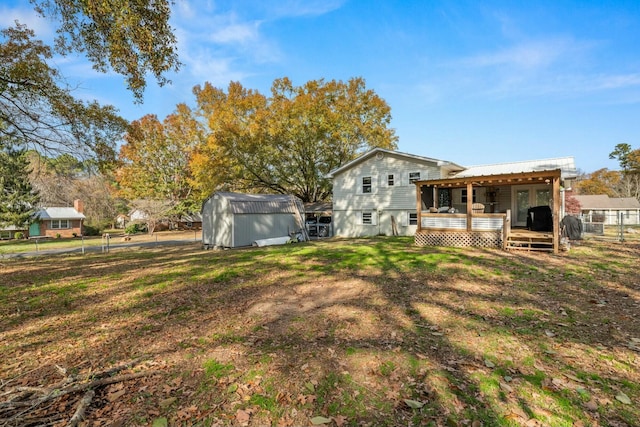 view of yard with a storage shed