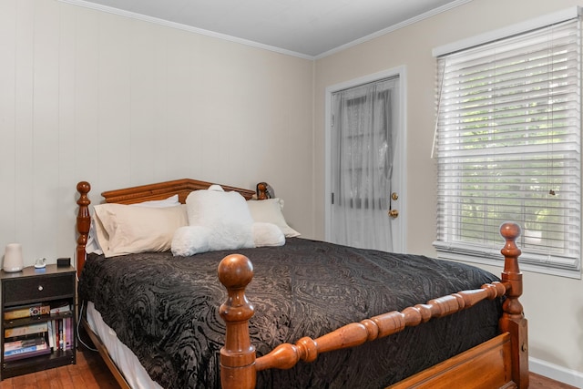 352 W Rhea Ave, Spring City, TN 37381 - bedroom featuring wood finished floors and crown molding