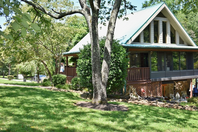 1150 Pin Hook Rd, Spring City, TN 37381 - view of front facade featuring a front lawn, a sunroom, and a metal roof