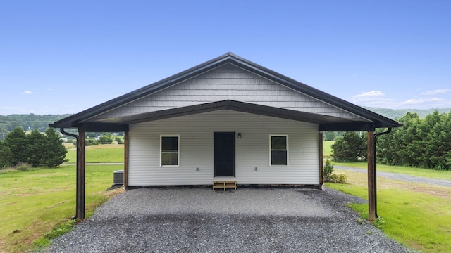 2517 No Pone Rd NW, Georgetown, TN 37336 - view of front of home with a front lawn and gravel driveway