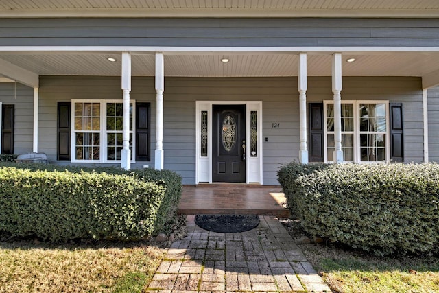 property entrance with a porch