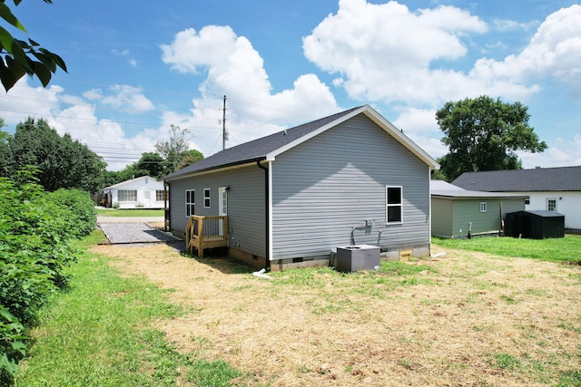 2028 Blythe Ave SE, Cleveland, TN 37311 - back of house featuring crawl space and a yard