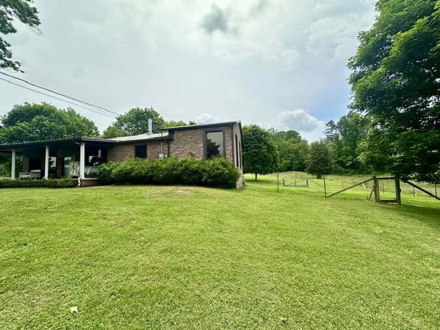 2996 Sugar Grove Valley Rd, Harriman, TN 37748 - view of yard