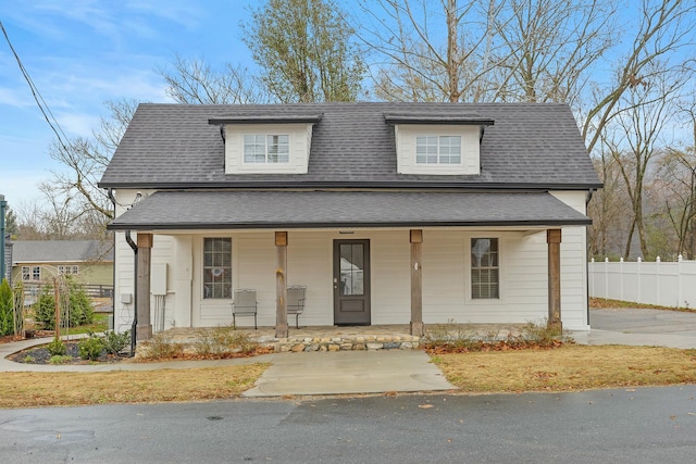 bungalow featuring covered porch