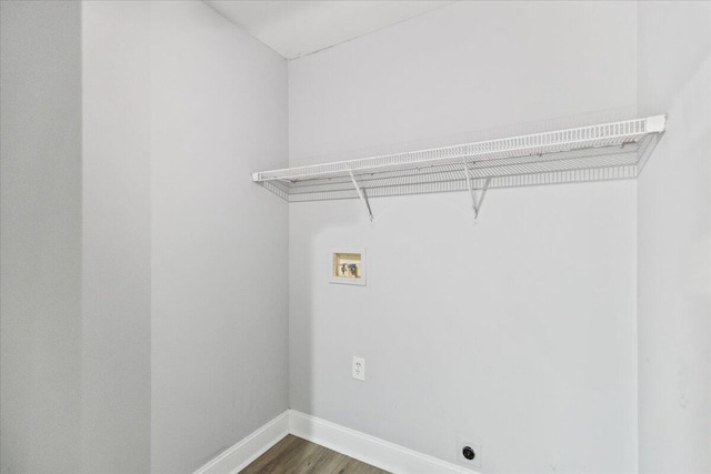 242 Mulberry Ln NE, Cleveland, TN 37312 - laundry area with washer hookup, hookup for an electric dryer, and wood finished floors