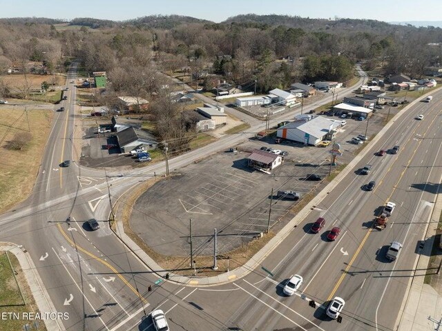 709 S White St, Athens, TN 37303