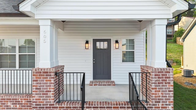 605 Westover Dr SW, Cleveland, TN 37311 - property entrance featuring covered porch