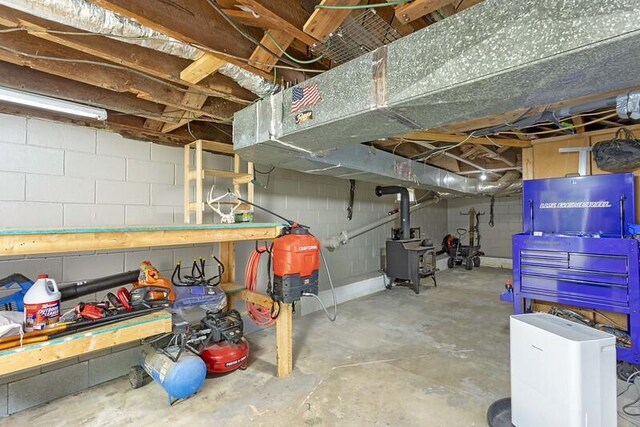 229 Plerce Hill St, Spring City, TN 37381 - unfinished below grade area featuring concrete block wall