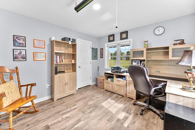 407 Kahite Trl, Vonore, TN 37885 - office space featuring light wood-style floors and baseboards