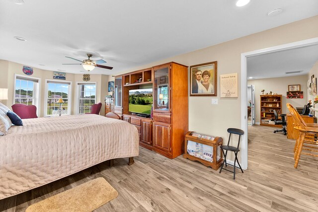 407 Kahite Trl, Vonore, TN 37885 - bedroom featuring light wood-style flooring, a desk, recessed lighting, and ceiling fan