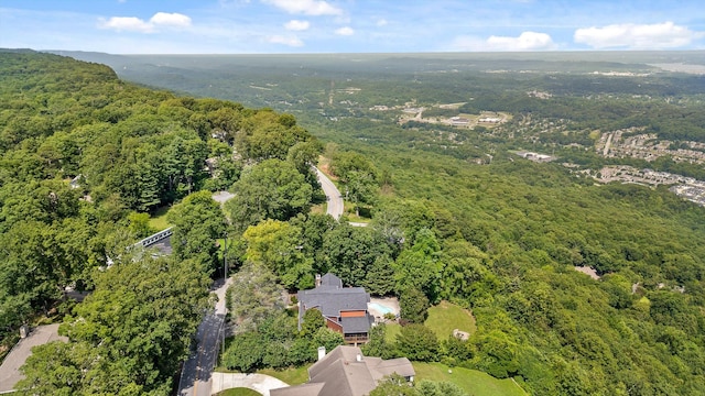 212 N Palisades Dr, Signal Mountain, TN 37377 - aerial view of property's location featuring a heavily wooded area