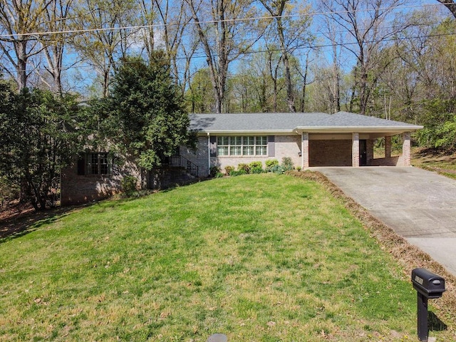 624 Pinecrest Dr, Athens, TN 37303 - ranch-style house featuring a carport, a front lawn, and driveway