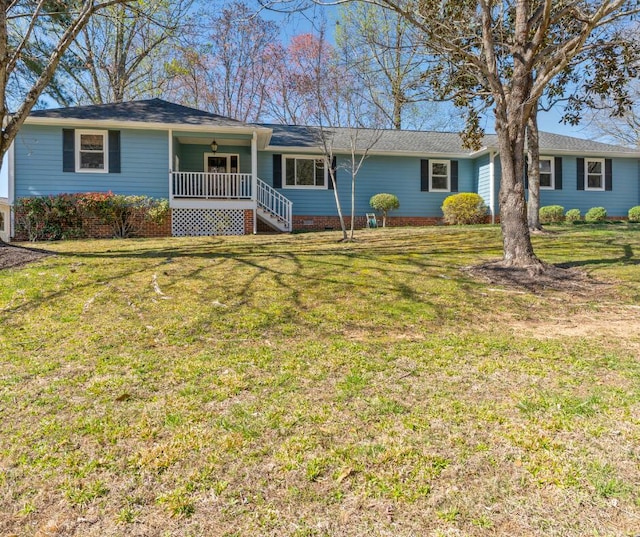 180 Mapleton Forest Dr NW, Cleveland, TN 37312 - ranch-style house featuring a porch, a front yard, and a shingled roof