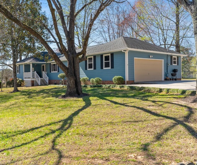 180 Mapleton Forest Dr NW, Cleveland, TN 37312 - single story home with an attached garage, driveway, a front lawn, roof with shingles, and crawl space
