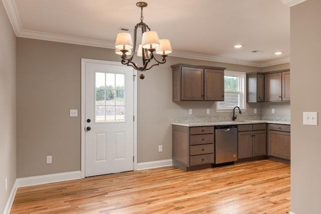 kitchen with stainless steel dishwasher, crown molding, sink, a notable chandelier, and light hardwood / wood-style floors