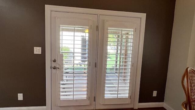 entryway with baseboards