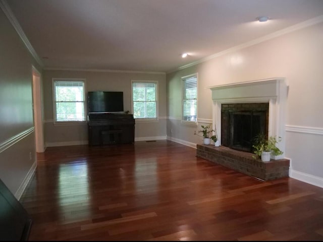 3611 Sourwood Trl NW, Cleveland, TN 37312 - unfurnished living room featuring wood finished floors, crown molding, plenty of natural light, and baseboards