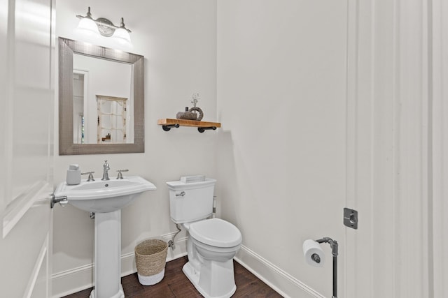 944 Ironwood Ln, Loudon, TN 37774 - bathroom with sink, wood-type flooring, and toilet