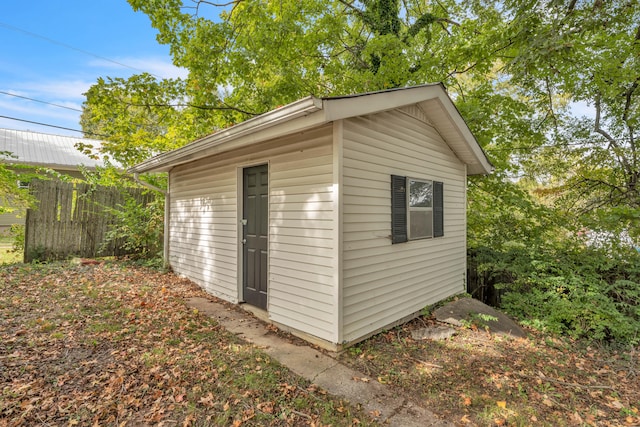 view of outbuilding