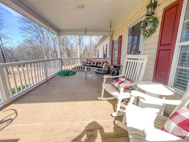 view of patio / terrace with covered porch