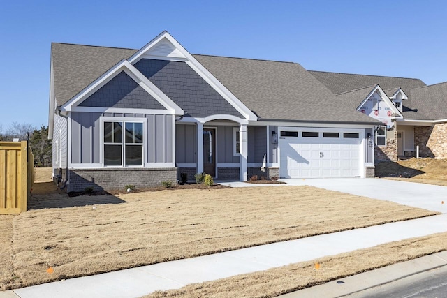 view of front facade with a garage