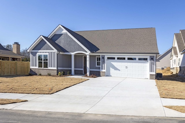 view of front facade featuring a garage