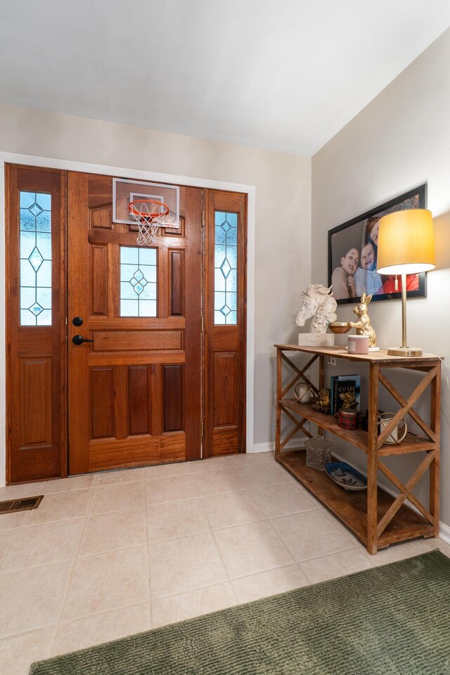 364 Hidden Oaks Trl, Cleveland, TN 37312 - foyer featuring tile patterned floors and baseboards