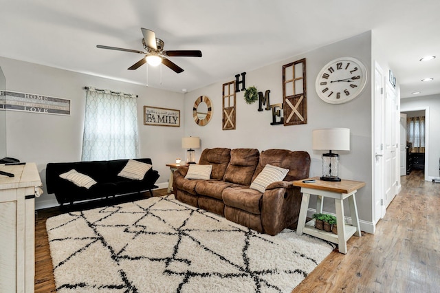 1042 Mccann Dr SE, Cleveland, TN 37311 - living area featuring baseboards, wood finished floors, recessed lighting, and a ceiling fan