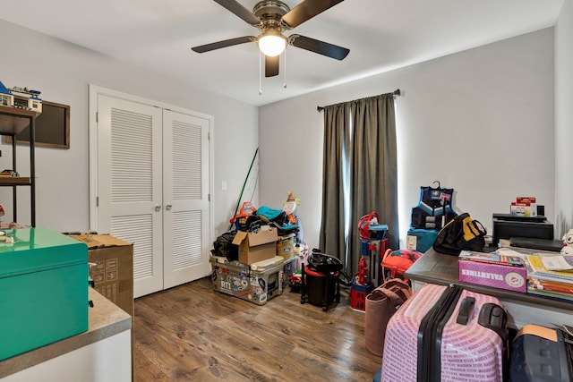 1042 Mccann Dr SE, Cleveland, TN 37311 - interior space with a closet, ceiling fan, and wood finished floors