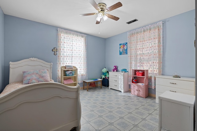 bedroom with ceiling fan