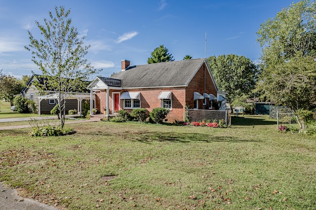 view of front of house with a front lawn