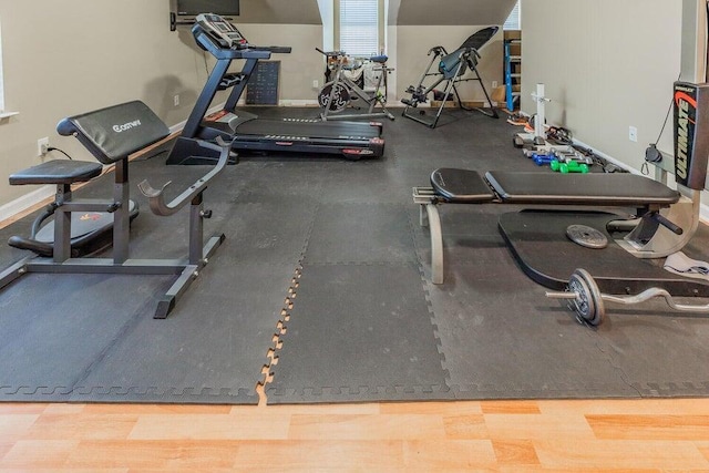 2036 Hickory Valley Rd, Chattanooga, TN 37421 - exercise area featuring baseboards