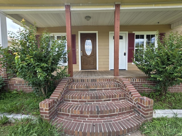 3817 Kirkland Ave, Chattanooga, TN 37410 - entrance to property with a porch