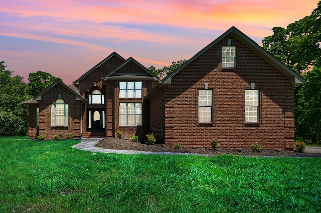 1031 Laurel Hill Dr, Dickson, TN 37055 - traditional-style home featuring crawl space, a front yard, and brick siding