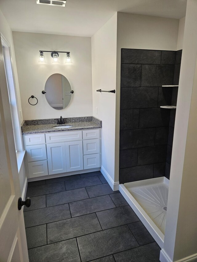 empty room featuring crown molding and plenty of natural light