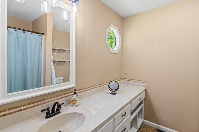 7510 Hewitt Ln, Chattanooga, TN 37421 - full bathroom featuring vanity
