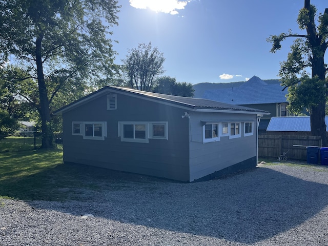 201 S Facy St, Rockwood, TN 37854 - view of side of property