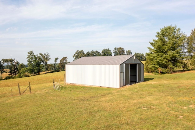 view of outdoor structure with a yard