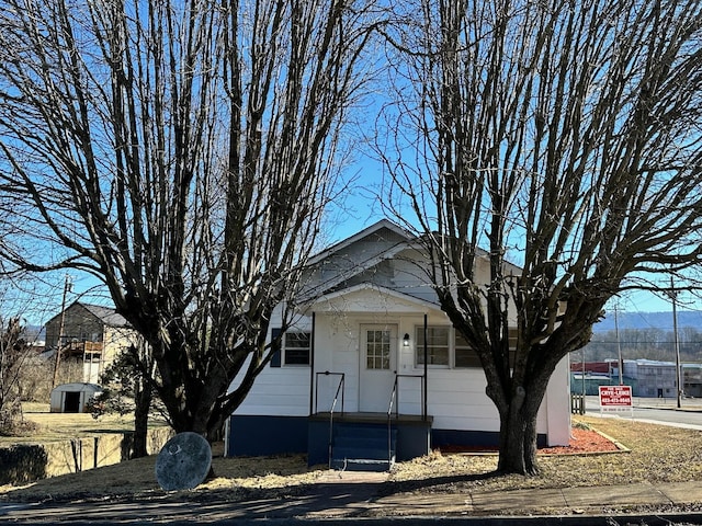 view of front of house