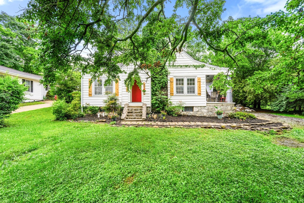 311 Oriole Dr, Chattanooga, TN 37411 - photo 1