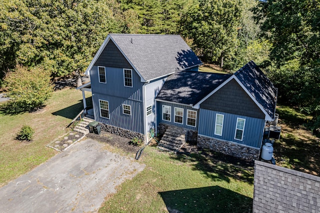 view of front of home with a front yard