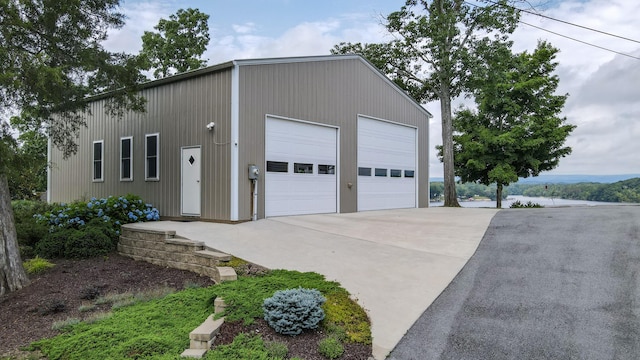 4809 Wind Bluff Cir, Birchwood, TN 37308 - view of detached garage