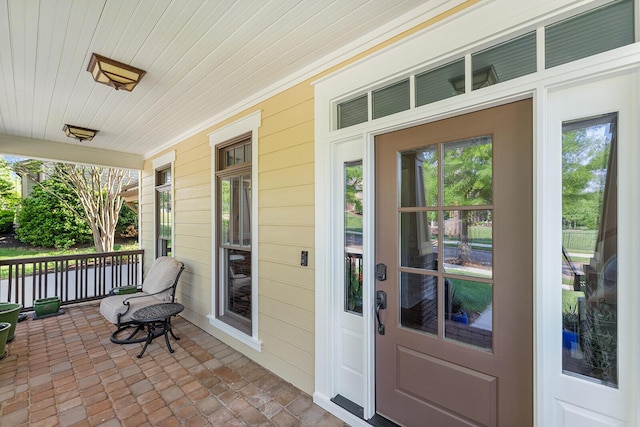 925 Wildcat Run Dr, Loudon, TN 37774 - view of exterior entry with a porch